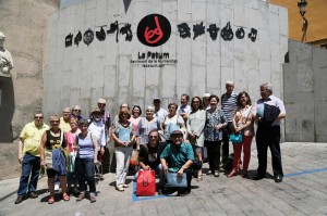 1st-ngo-conference_Family-picture-at-Sant-Pere-Square-at-Berga-(À.-A.-E)