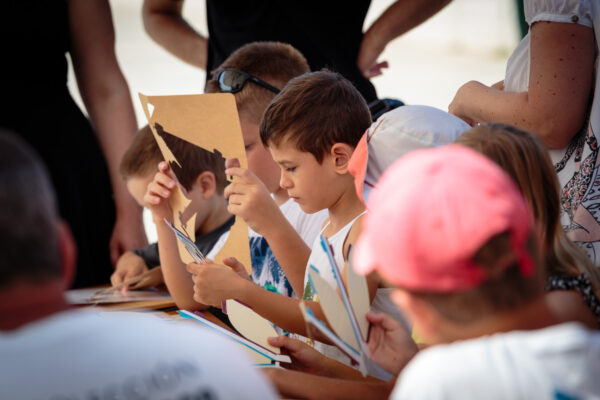 Children at batana making workshop - Croatia - photo by Dalibor Talajić